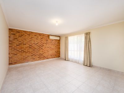 1 & 2 / 7 - 9  Fraser Street, Tatura