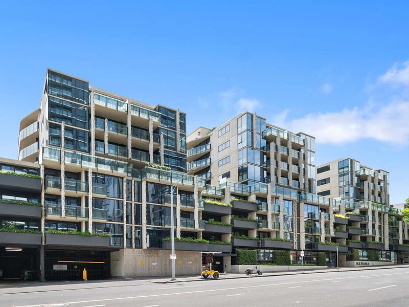 704 / 140 Dudley Street, West Melbourne