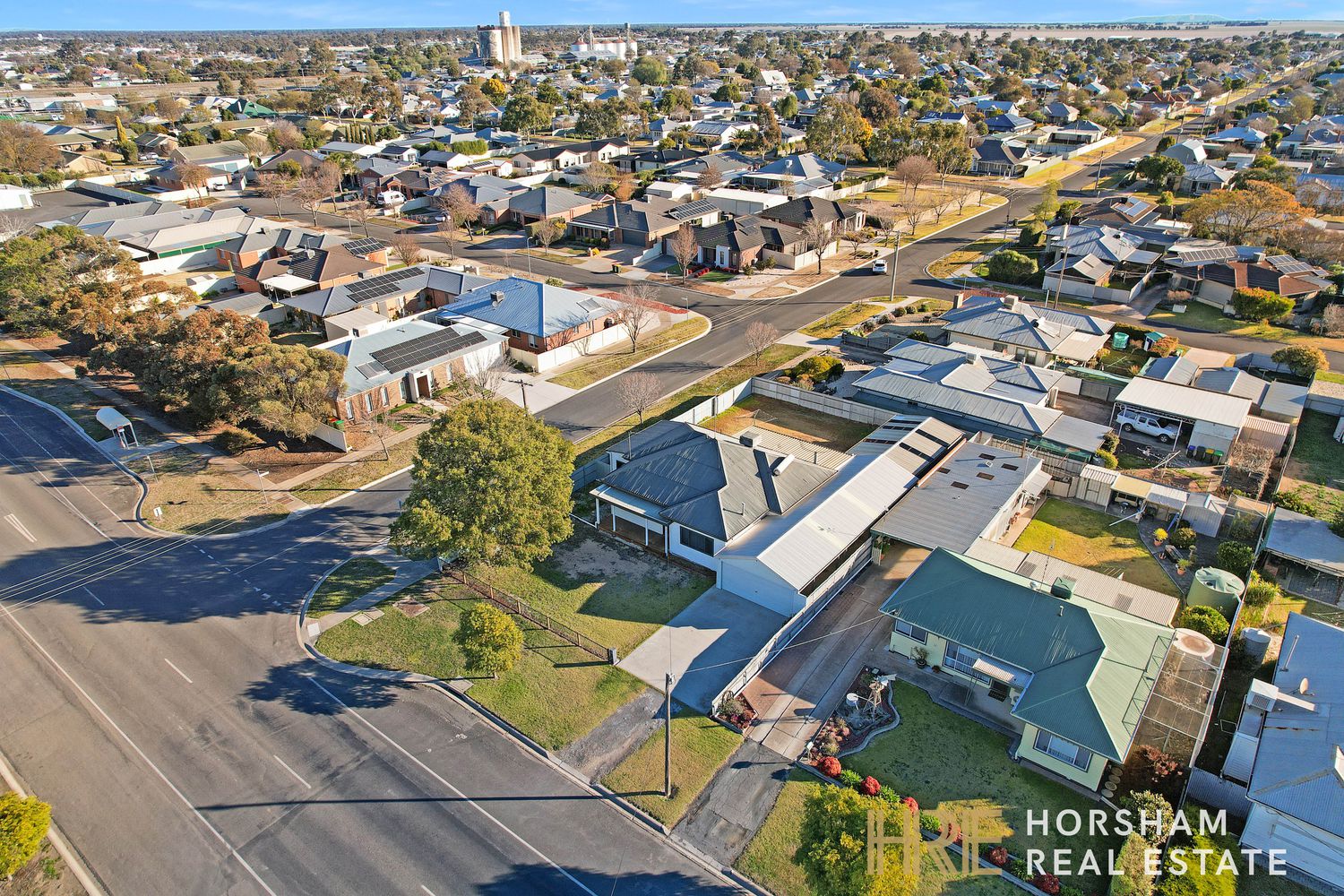 33 Kalkee Rd, Horsham