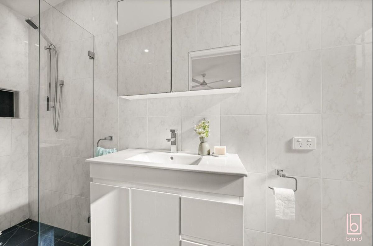 54a Seawind Terrace, Berkeley Vale