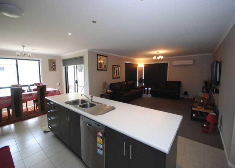 4 Madeira Close, Portland