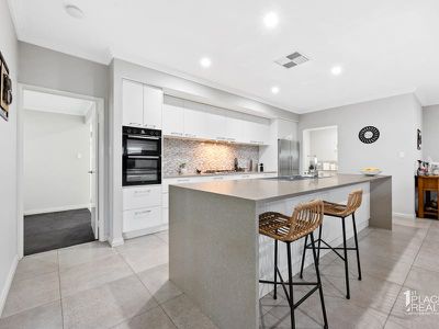31 Jinatong Loop, Dawesville