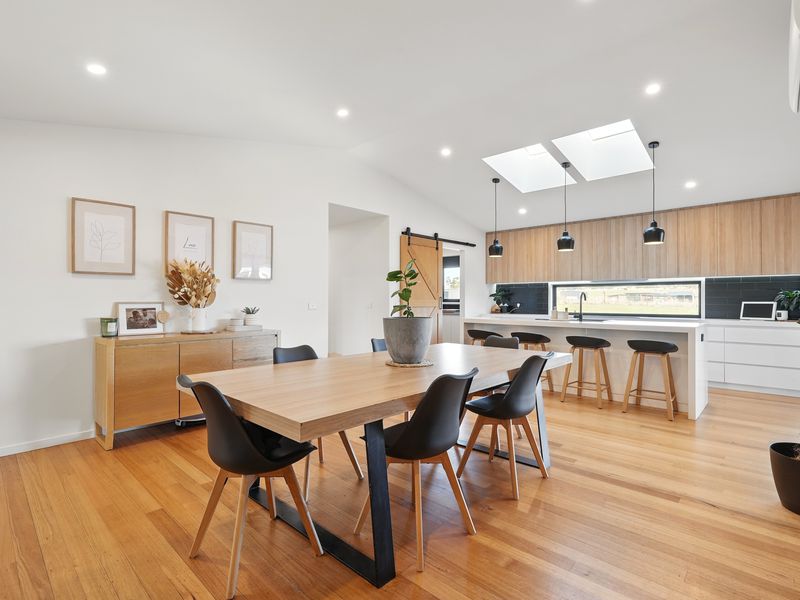 39 Lachlan Court, Brighton