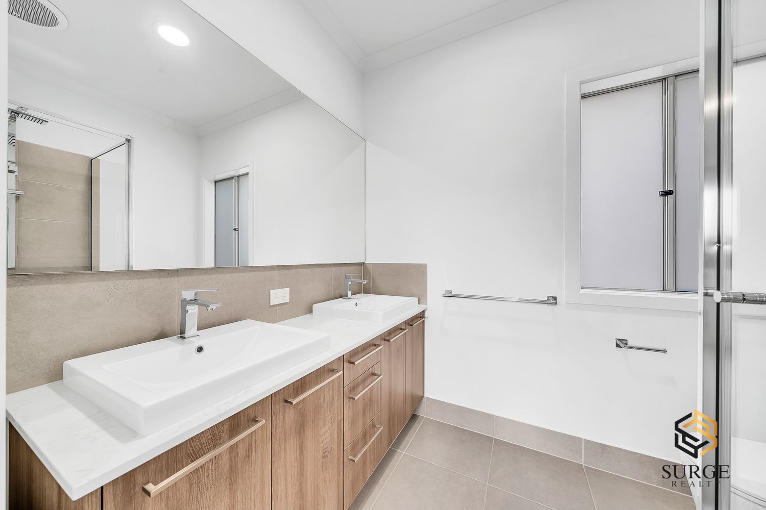 8 Petunia Crescent, Armstrong Creek