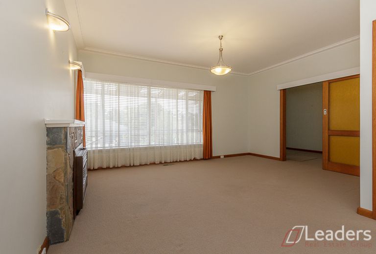 5 Bruce Street, Mount Waverley