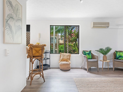 2 / 7 Lather Street, Southport