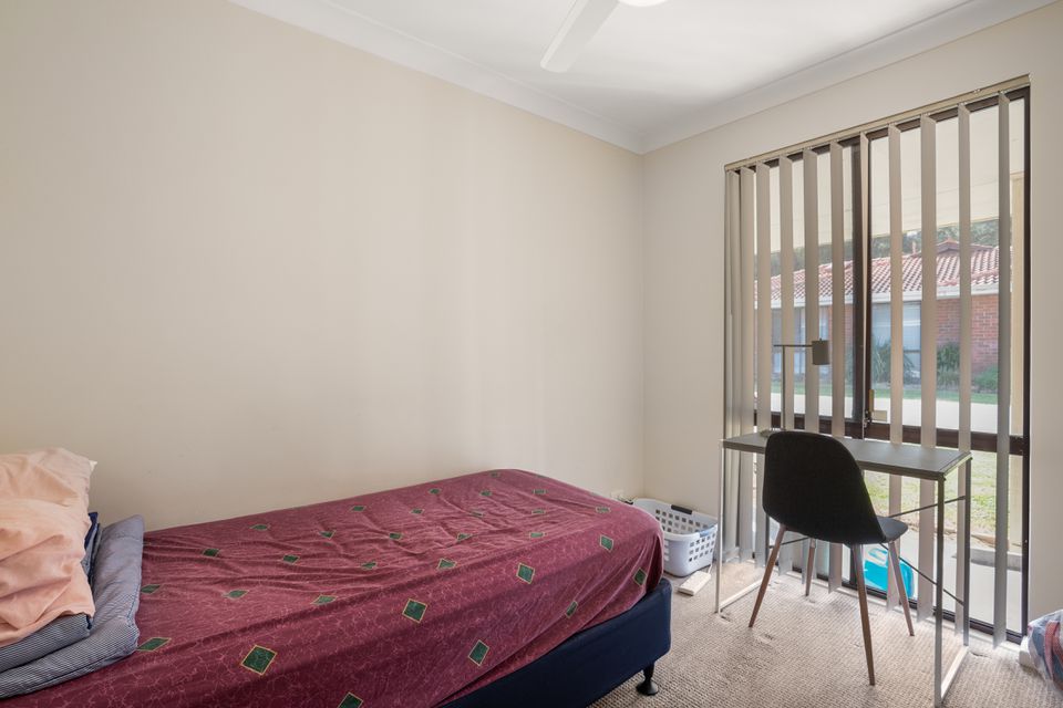 12 / 6 Ashford Avenue, Rockingham