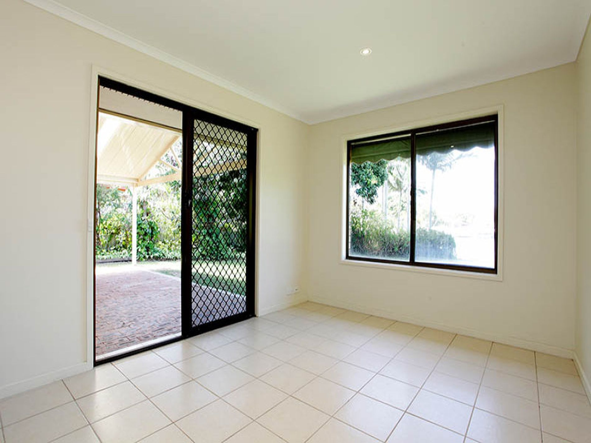 23 The Lakes Drive, Tweed Heads West