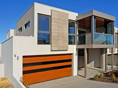 2/8 Sorrento Street, North Beach