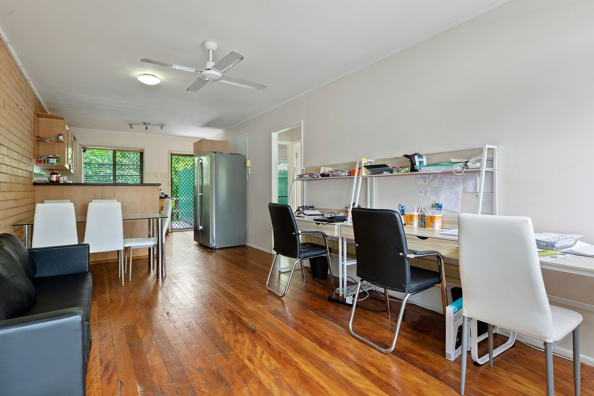 3 / 11 Greenlaw Street, Indooroopilly