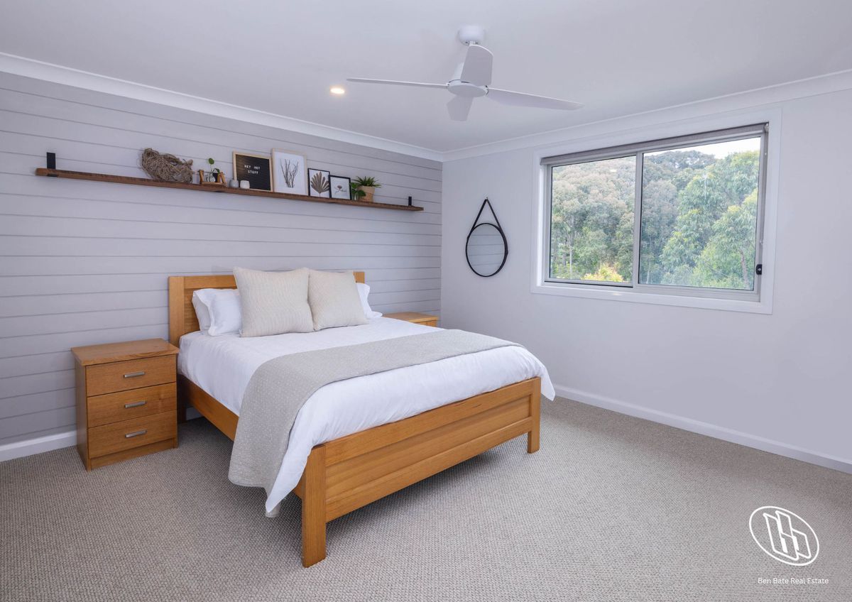 4 Yabbarra Drive, Dalmeny
