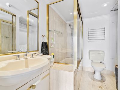 2C / 2  Nineteenth Avenue, Palm Beach