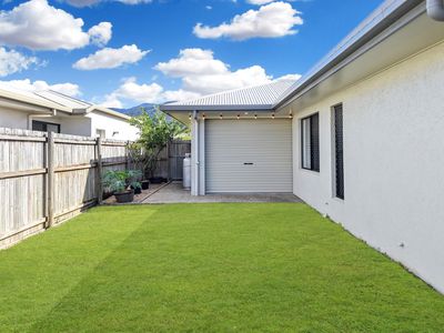 11 Girringun Parade, Mount Peter