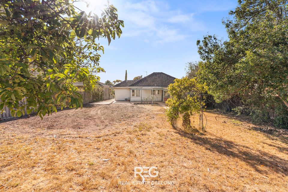 10 Lichen Grove, Highton