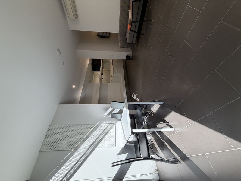 Apartment / 22 Dorcas Street, Southbank