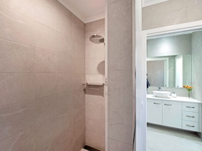 10 Angus Place, Bungendore