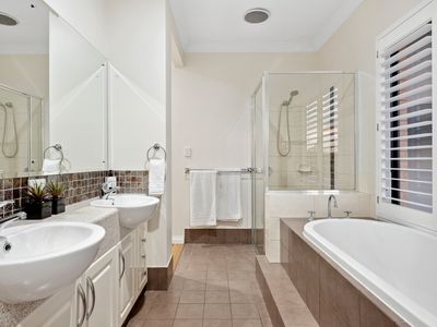 23 Cockatiel Way, Beeliar