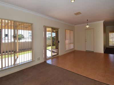 25 McKenzie Street, Hannans