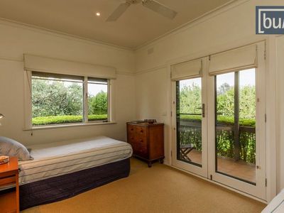 233 Burma Road, Table Top