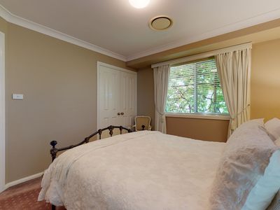16 Namoi Crescent, Dubbo