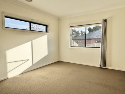 40 Grovedale Way, Manor Lakes