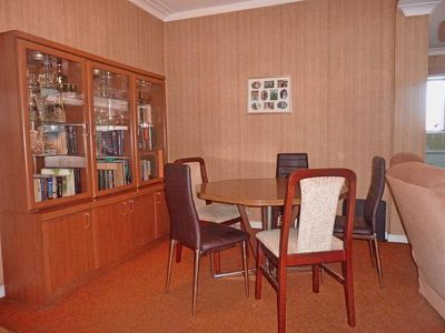 210 Moorefields Rd, Beverly Hills