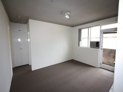 16 / 50 Meadow Crescent, Meadowbank