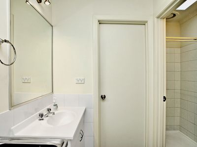 6 / 16 Stafford St, Herne Hill