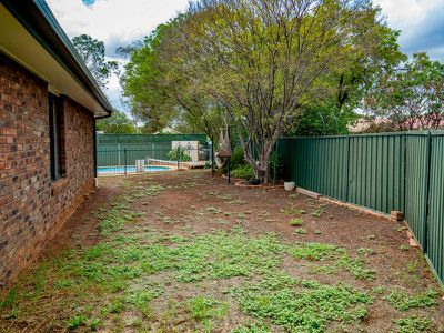 18 Hellyer Court, Dubbo