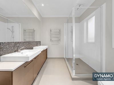 77 Blubell Drive, Craigieburn