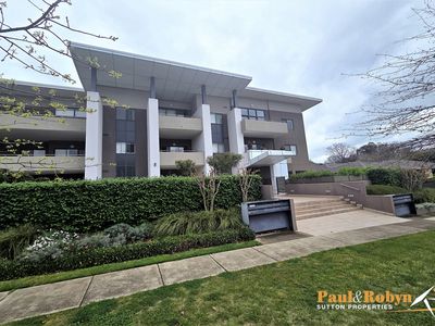 32 / 29 State Circle, Deakin