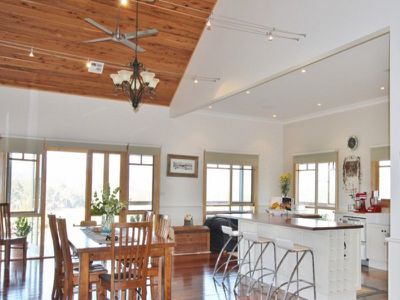 783 Howes Creek Road, Mansfield