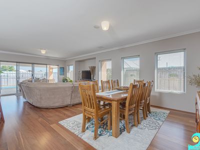 6 Jetty Loop, Yanchep