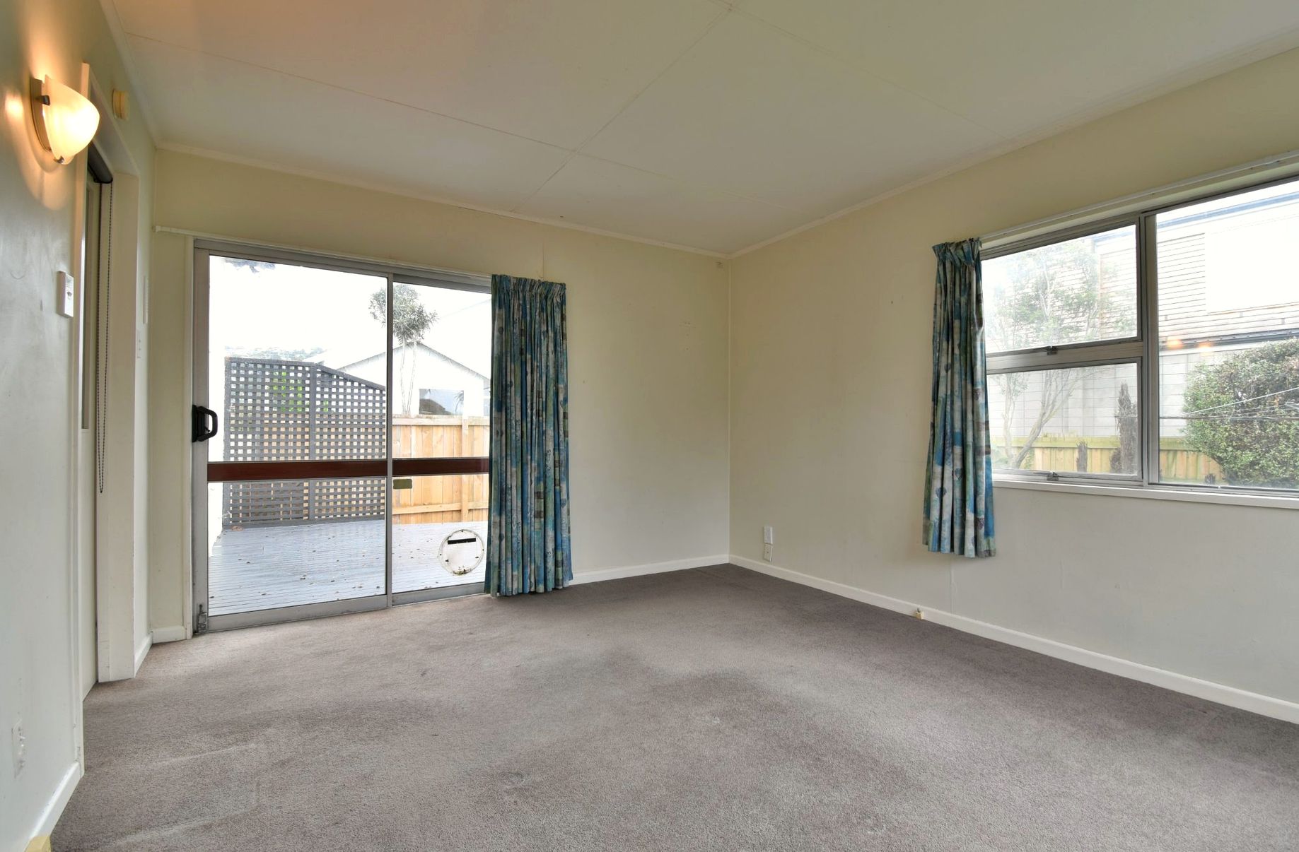 64 Hargest Crescent, Saint Kilda