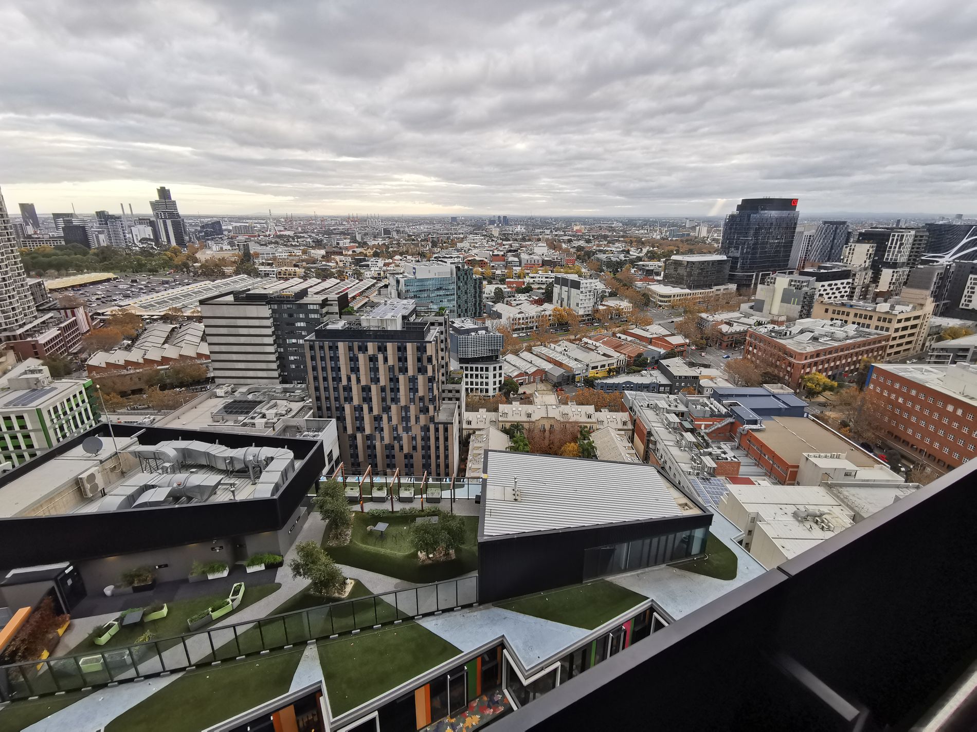 2320 / 555 Swanston Street, Carlton