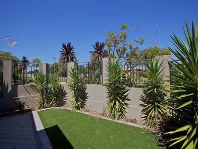 26 Weaponess Road, Scarborough