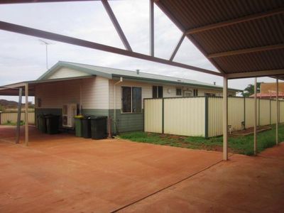 5 Daniels Dr, Newman