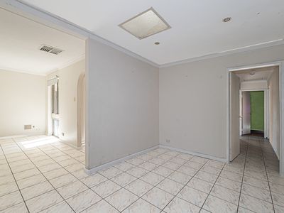 8 Leone Street, Thornlie