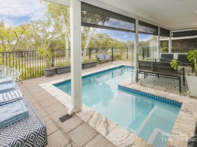 10 / 12 Loder Way, South Guildford
