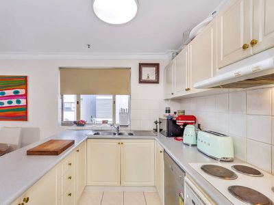 13 / 17 Emerald Terrace, West Perth