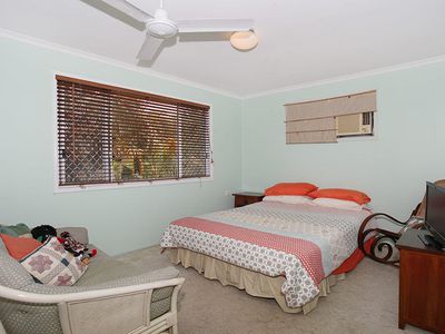 2 / 3 Hoop Court, Maroochydore