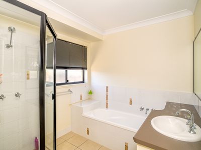 11 Gail Street, River Heads