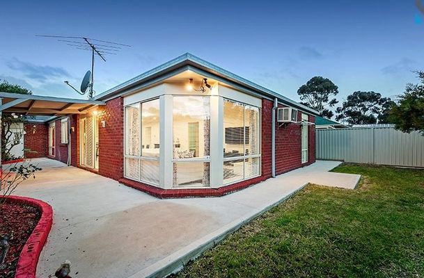 13 Foxglove Lane, Craigieburn