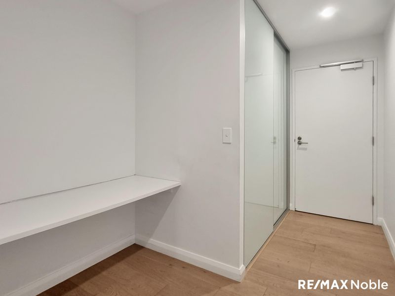 415 / 5 Maple Tree Road, Westmead