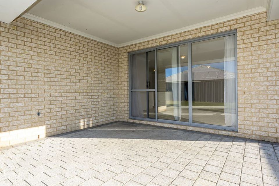 14 Callistemon Gardens , Baldivis