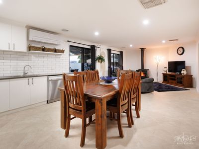 16 BIRKDALE TERRACE, Wodonga