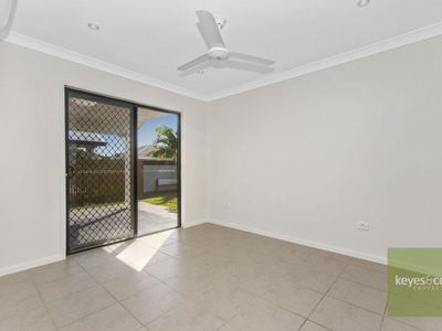 11 Rowley Place, Burdell