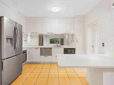 2 / 670-678 Bruce Highway, Woree