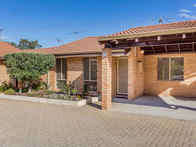 7/3 Waterway Court, Churchlands