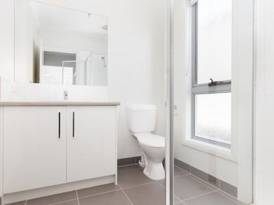 Unit 2 / 49 Hope Way, Tarneit